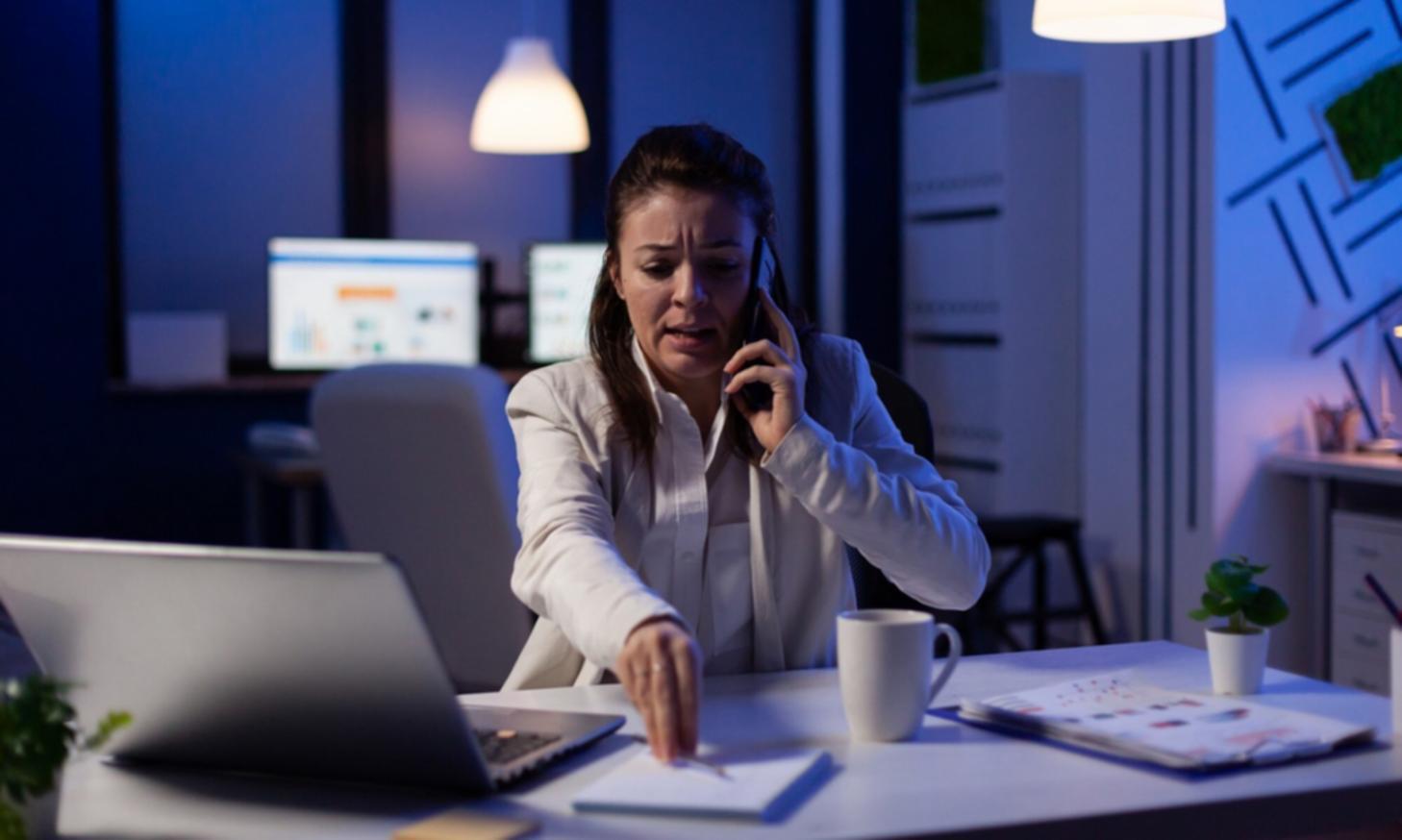 Teilnehmer bei praktischer Mobile SEO Arbeit